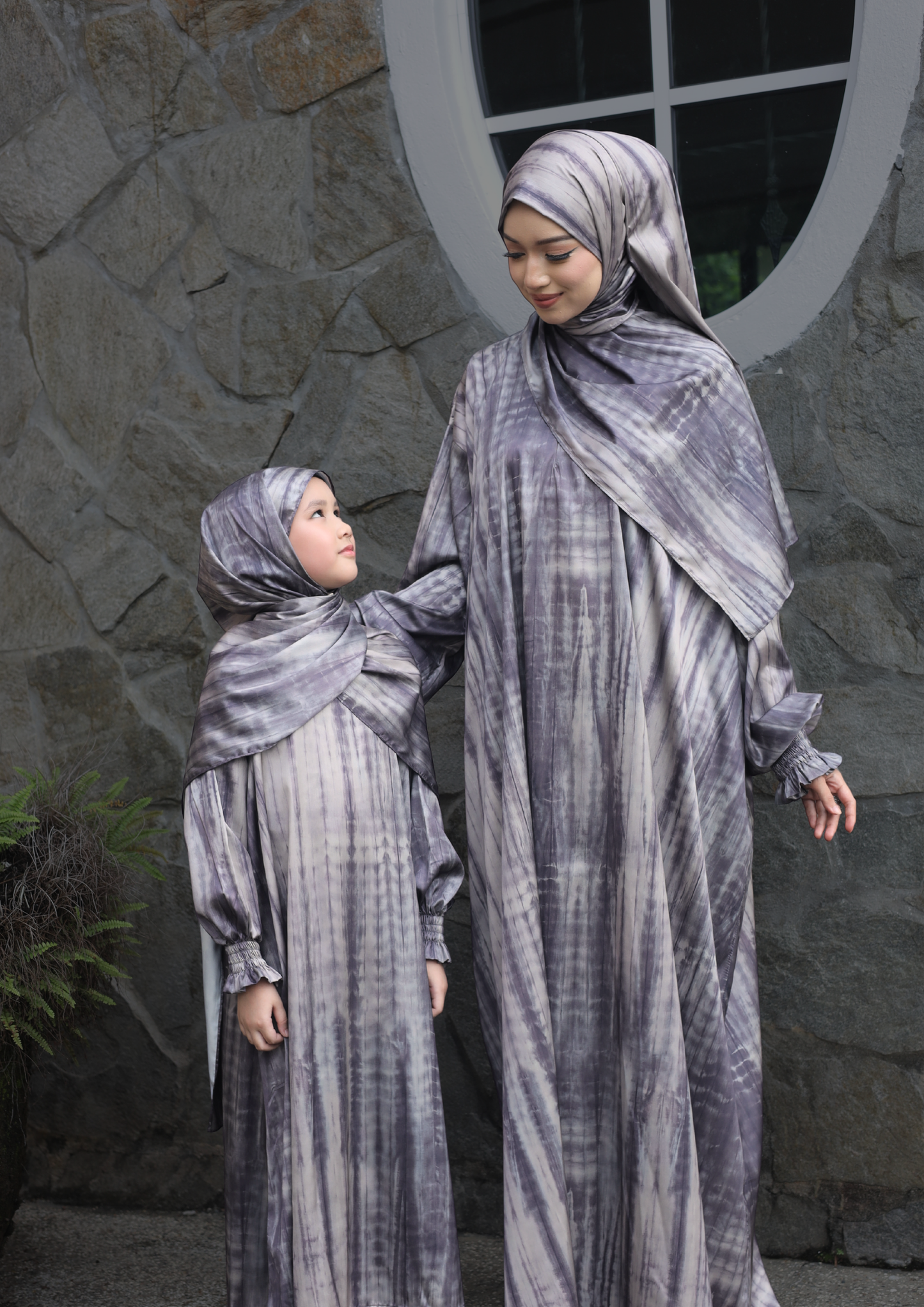 AURA ABAYA KIDS + IESA KURTA TELUK BELANGA KIDS