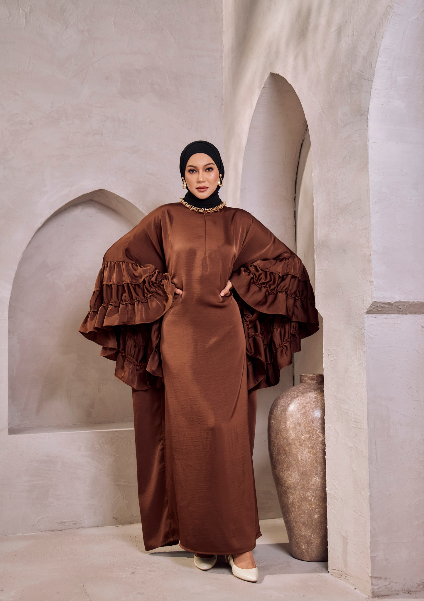 LUBNA ABAYA