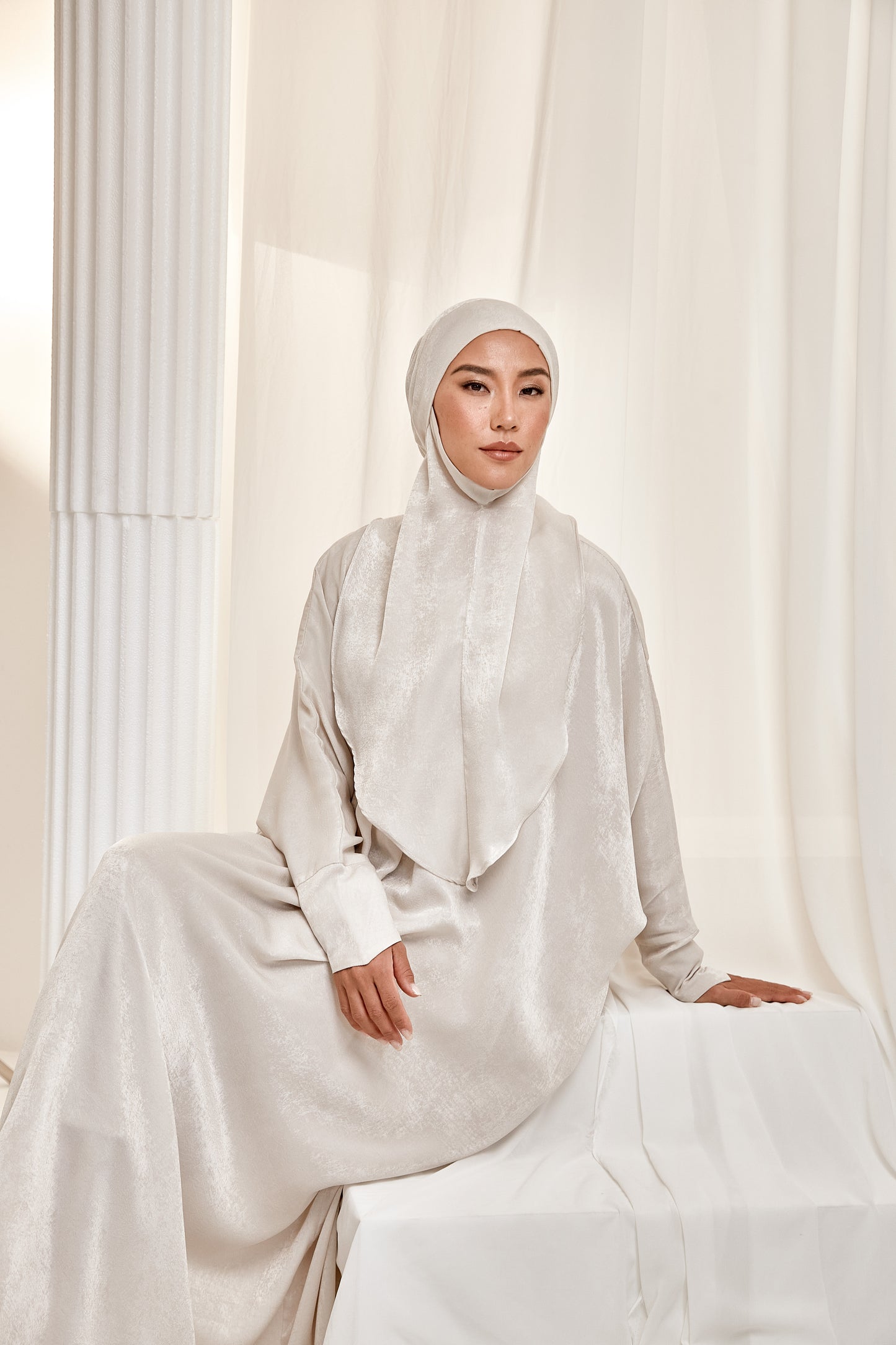 REINA MINI KHIMAR SET
