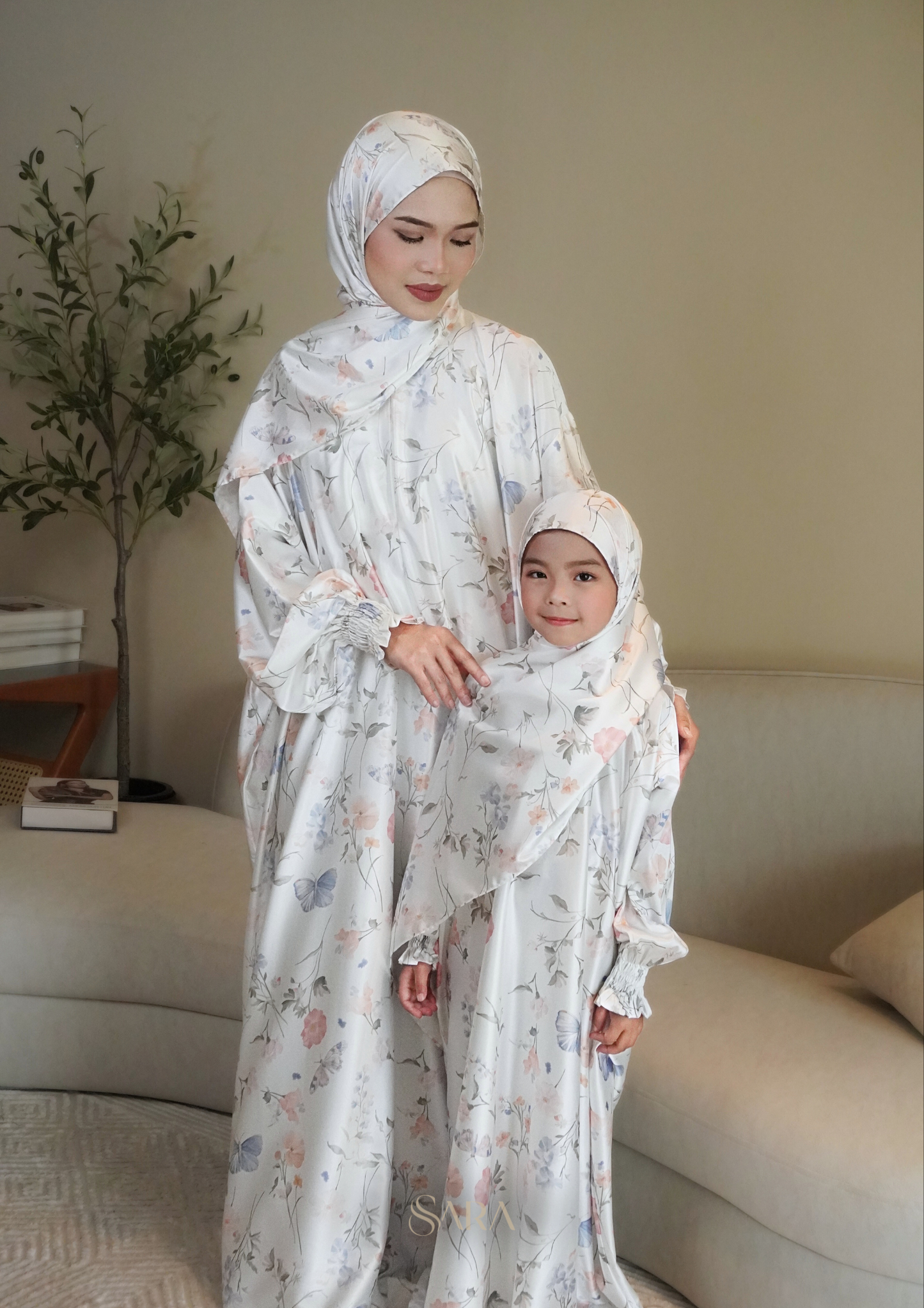 AURA ABAYA (SET WITH SHAWL)