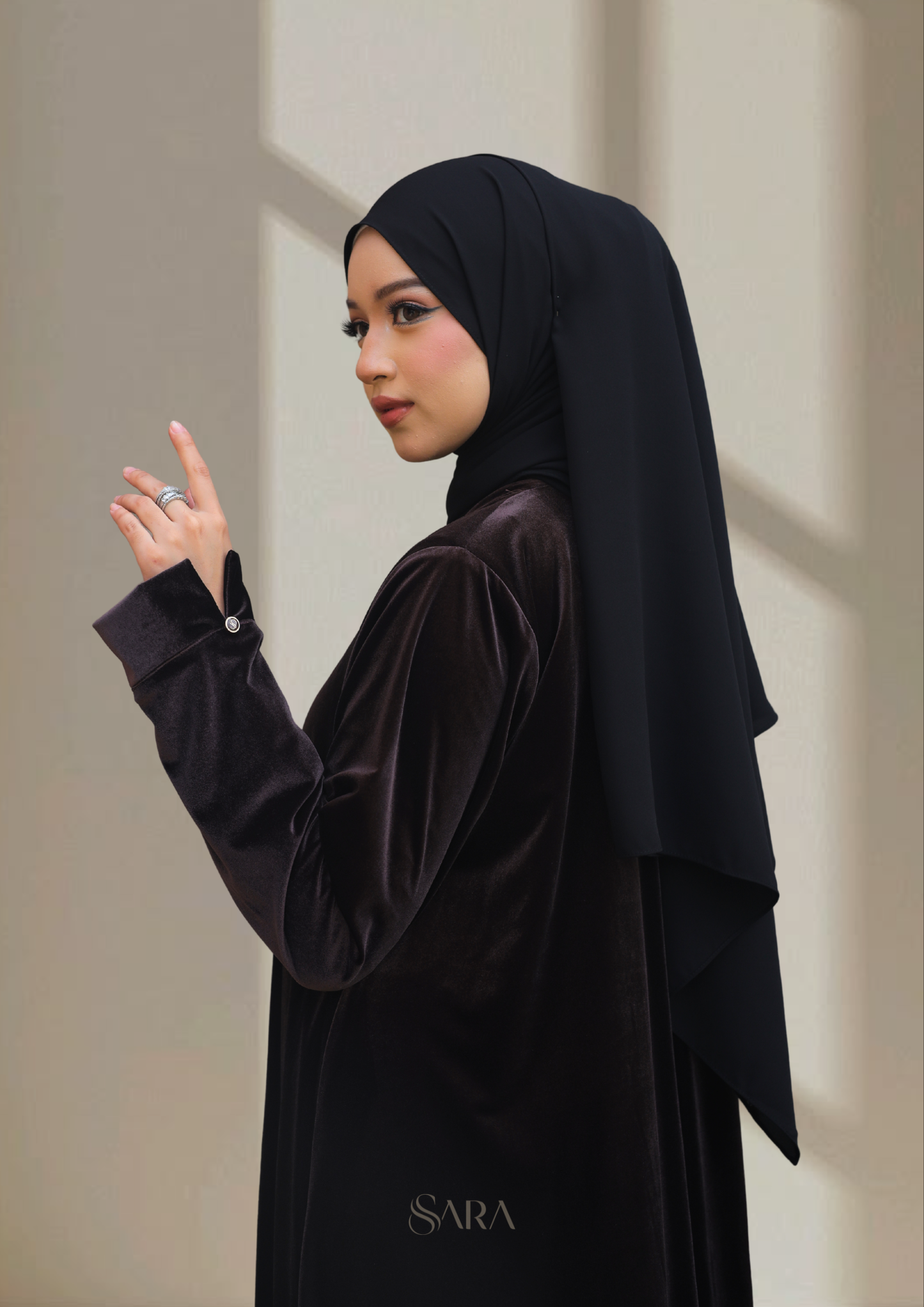 VELORA ABAYA (SET WITH SHAWL)