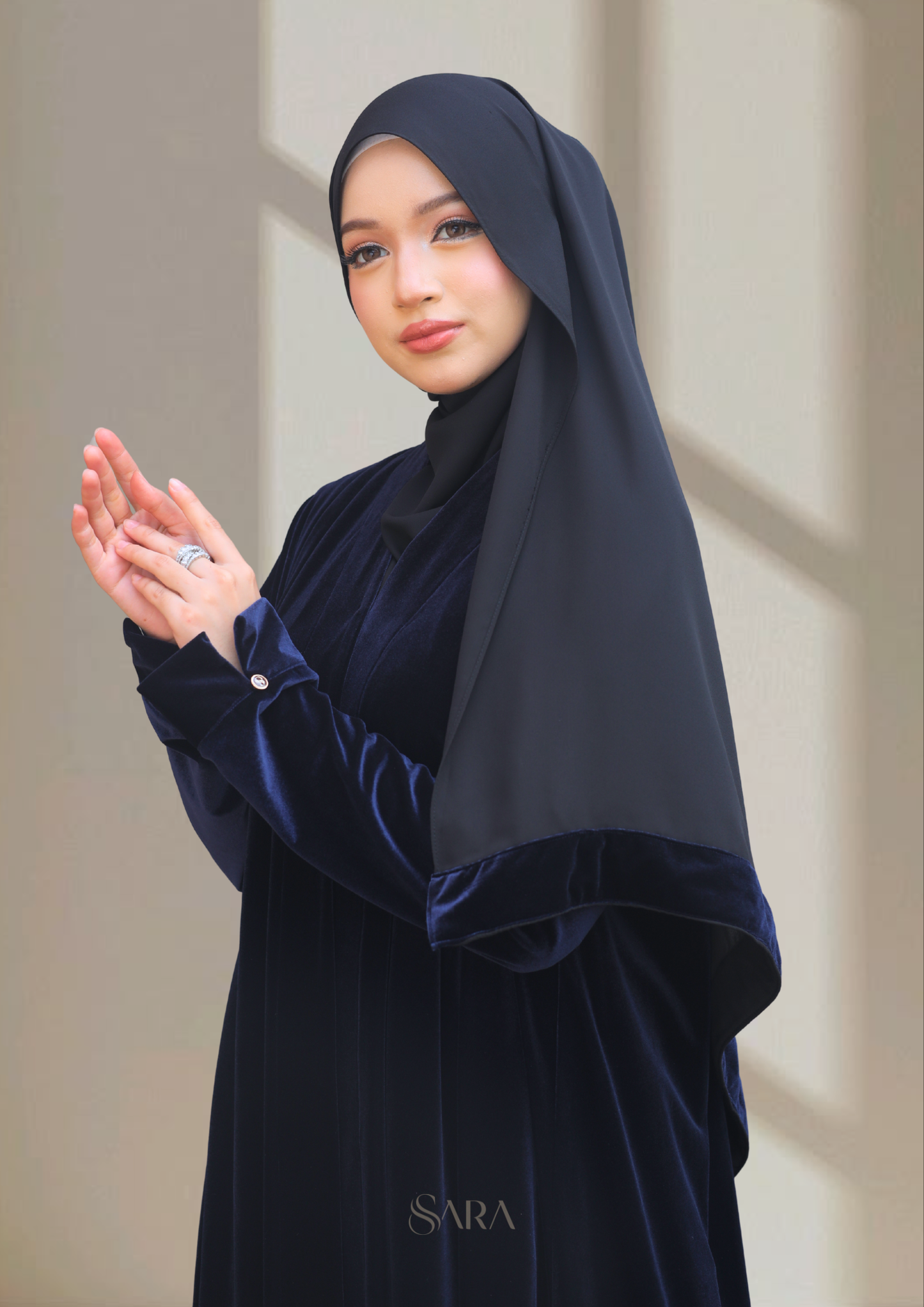 VELORA ABAYA (SET WITH SHAWL)