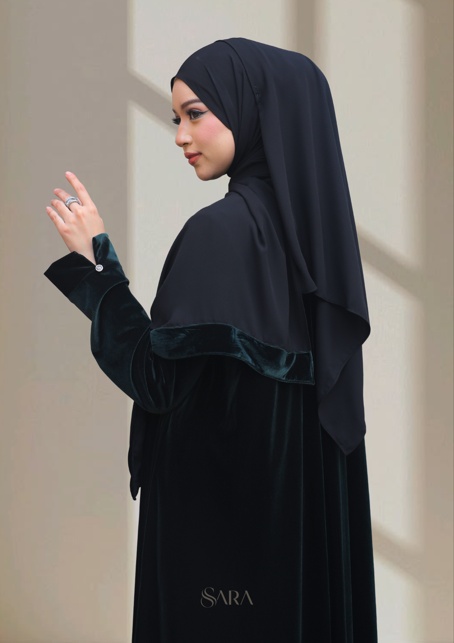 VELORA ABAYA (SET WITH SHAWL)